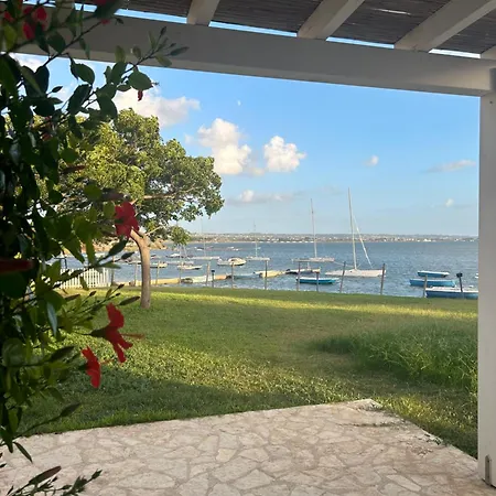 Casa vacanze Baia Dei Fenici *